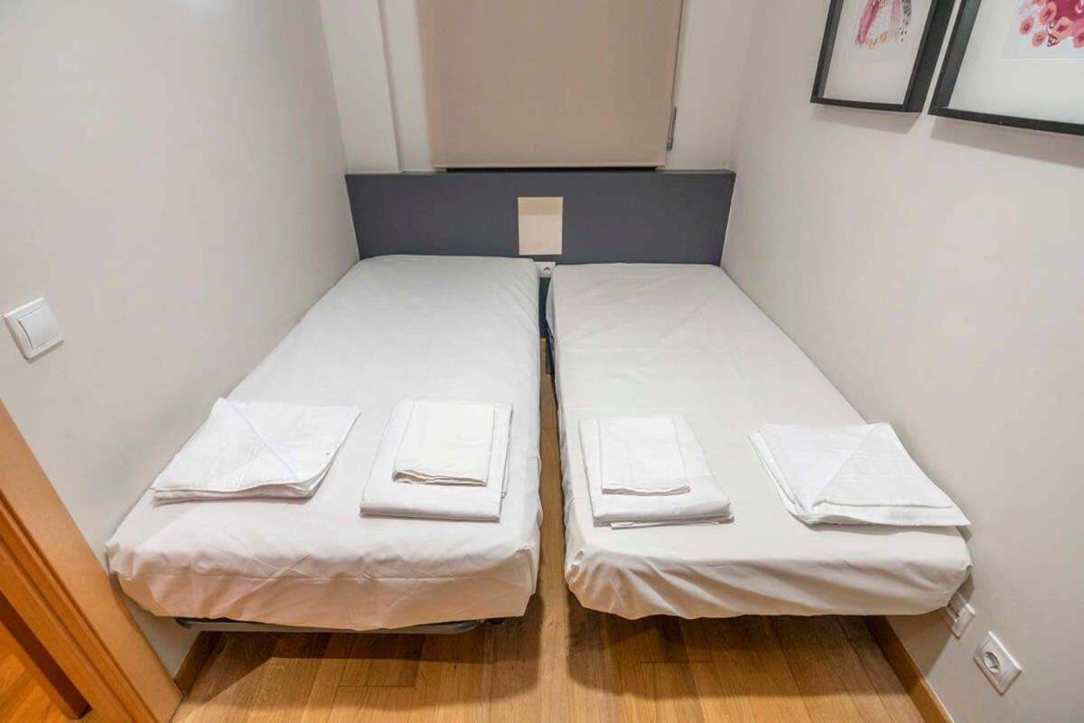 Appartamento 2 Bedroom With Balcony In Eixample 1-1